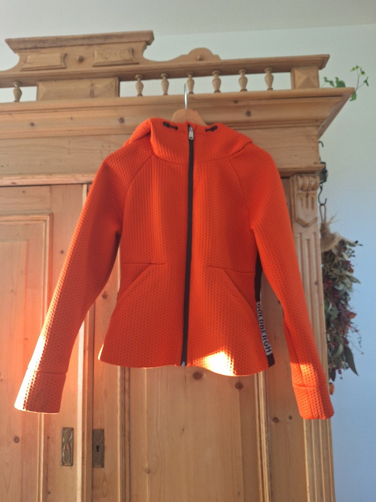 Goldbergh Hooded Vest - Oranje - Maat M, Zo goed als nieuw, Jack, Goldbergh, Ophalen