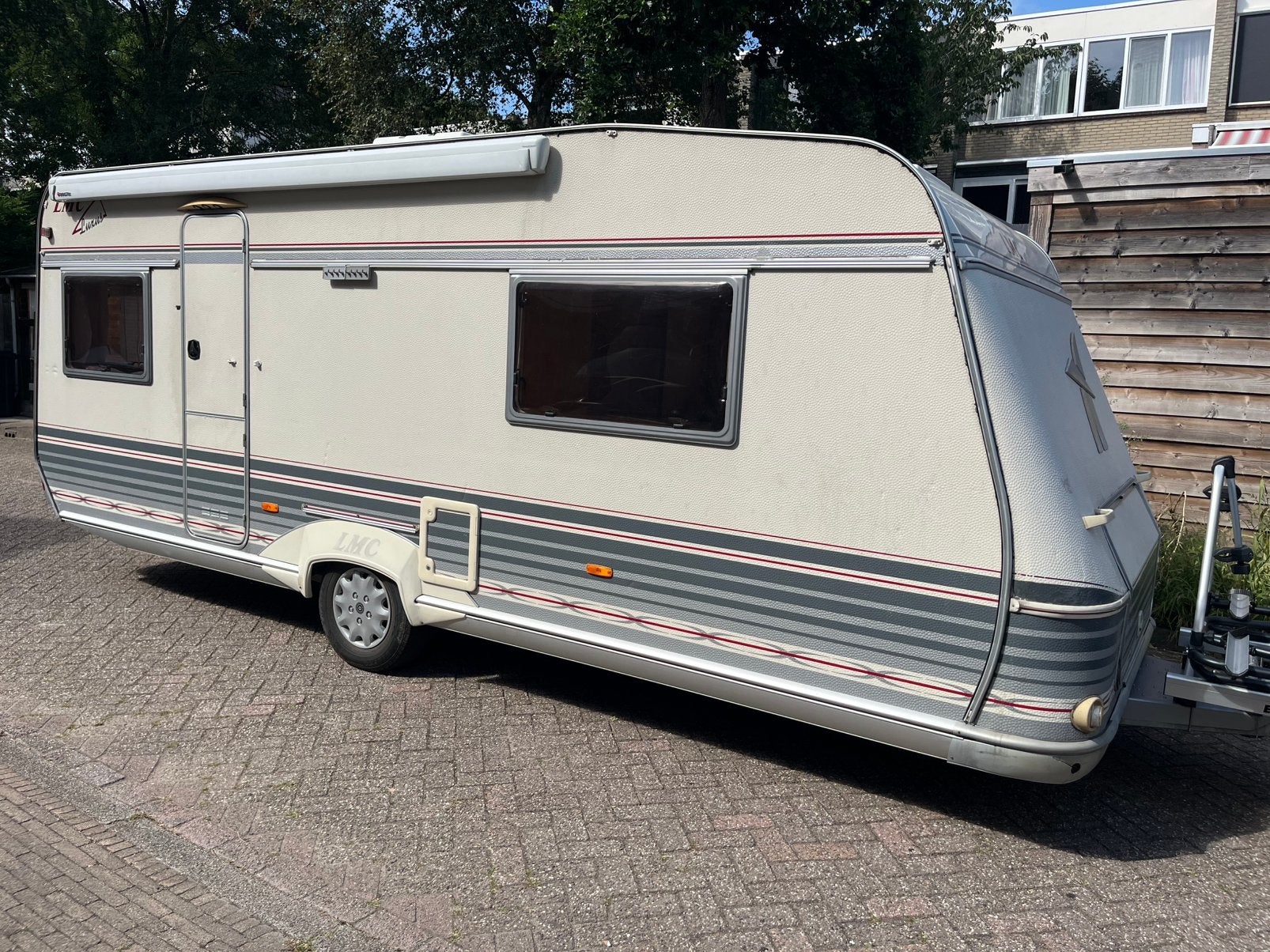 LMC 555K1, Caravans en Kamperen, Rondzit, Omvormbare zithoek, Particulier, 5 tot 6 meter