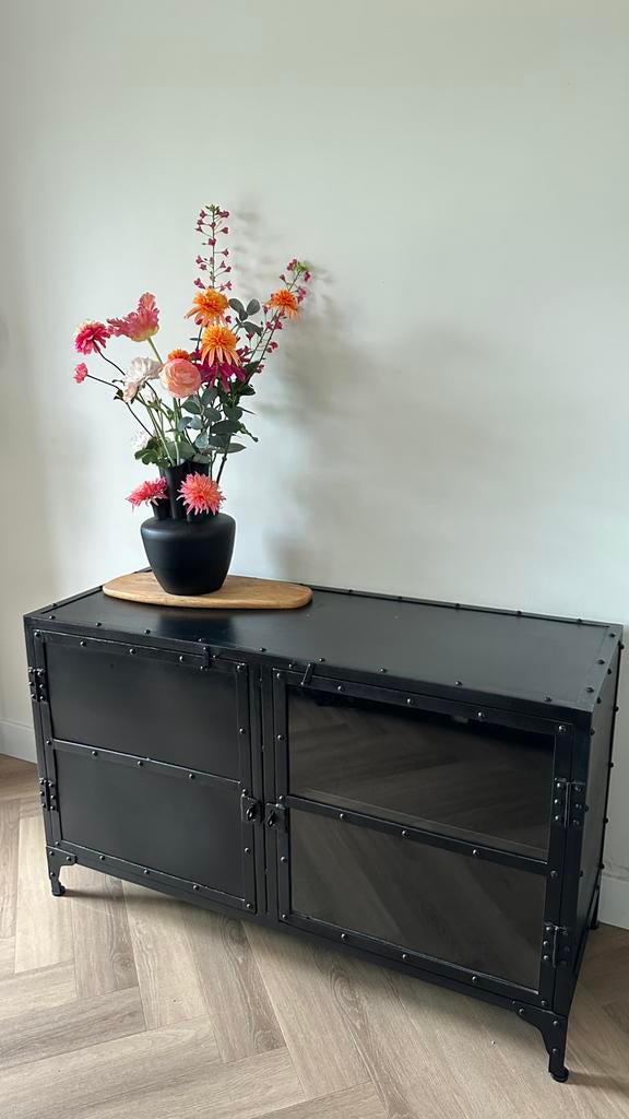 Prachtig industrieel dressoir, Ophalen, 100 tot 150 cm, 25 tot 50 cm, Glas