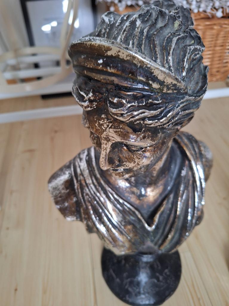 Beeldl40cm hoog  20 euro vaasen 33cm 10 eur p.stuk, Steen, Overige kleuren, Ophalen of Verzenden, Zo goed als nieuw