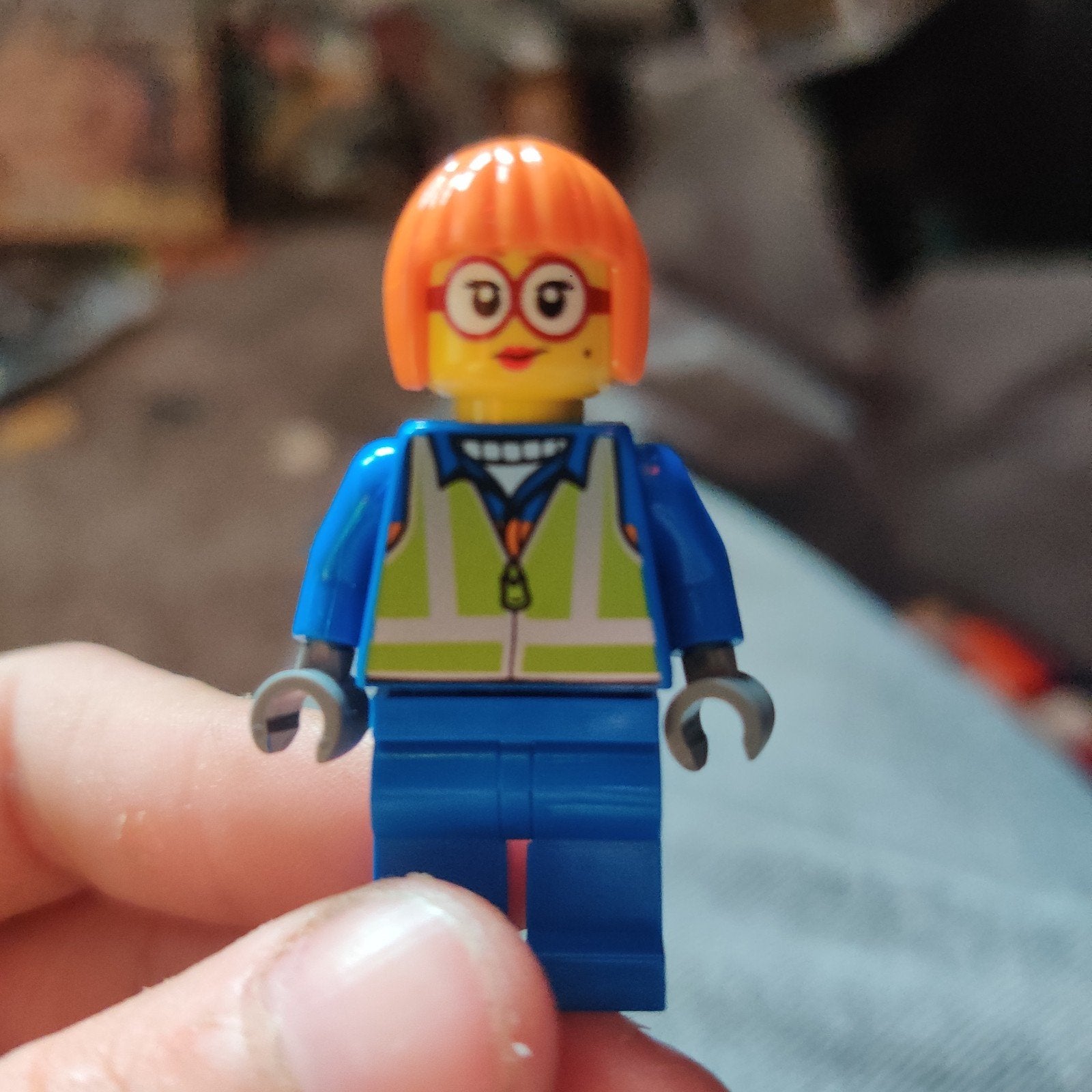 Lego Minifiguur met Oranje Haar en Bril, Ophalen of Verzenden