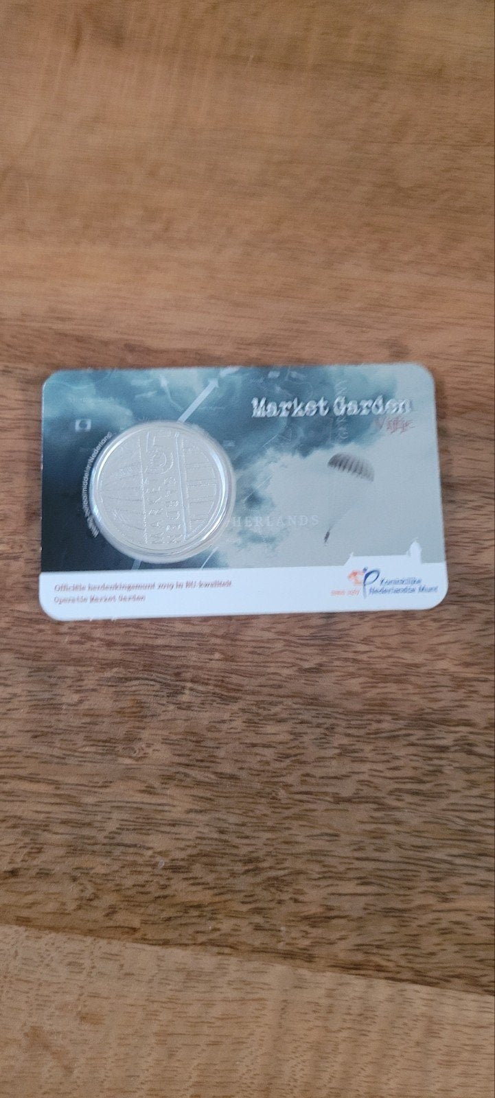 Market Garden Vijfje - Officiële herdenkingsmunt, Ophalen of Verzenden, Koningin Beatrix, 5 gulden, Losse munt