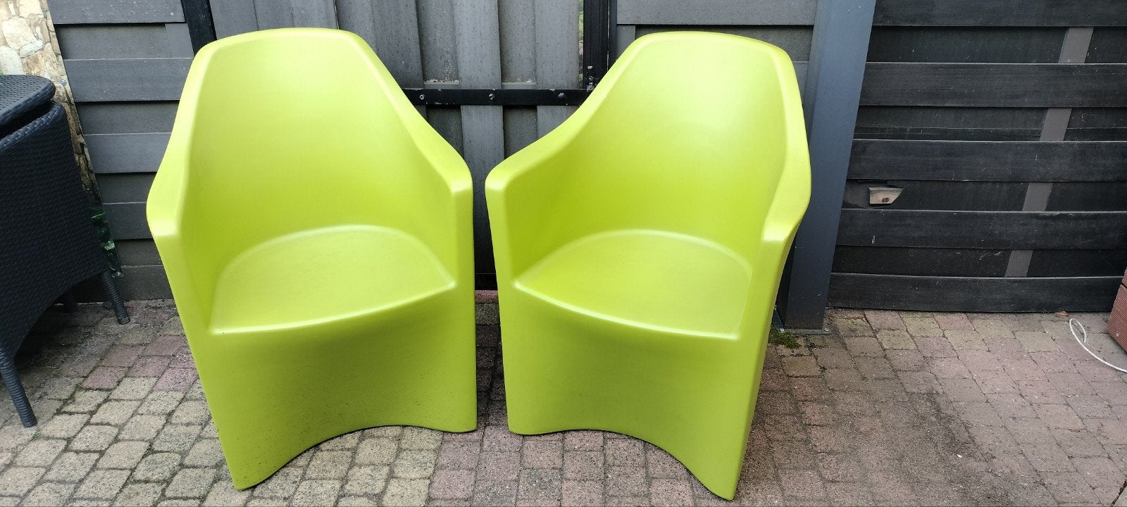 Zgan 2 mooie appel groene Kunststof Tuinstoelen van hartman, Ophalen of Verzenden, Zo goed als nieuw, Kunststof