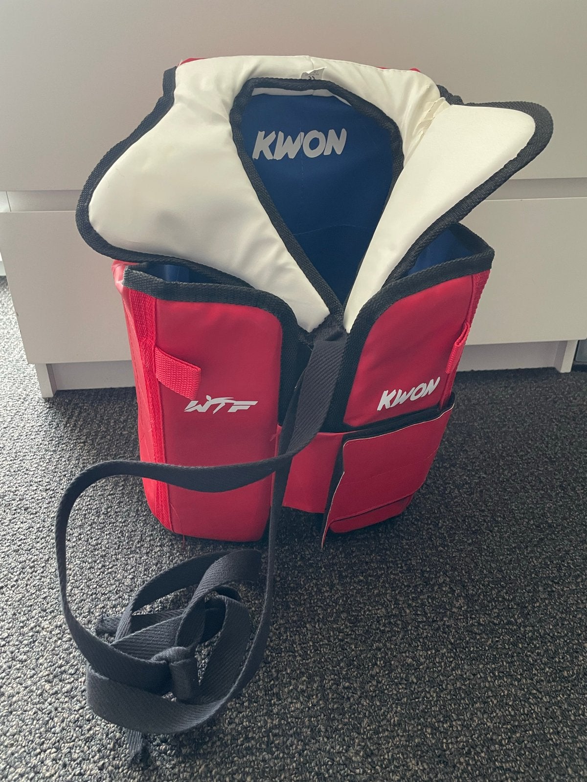 Kwon Taekwondo Pantser - Maat 4, Ophalen of Verzenden, Zo goed als nieuw, Taekwondo