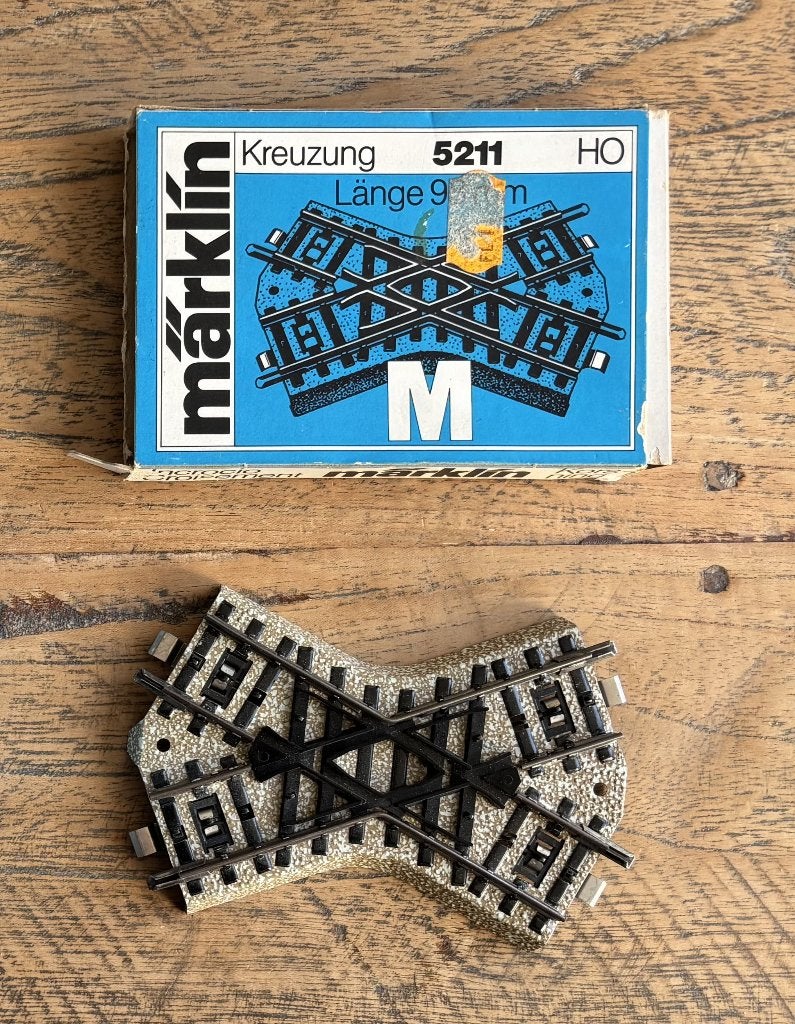 Marklin HO 5211 kleine kruising, Hobby en Vrije tijd, Wisselstroom, Gebruikt, Verzenden, Rails
