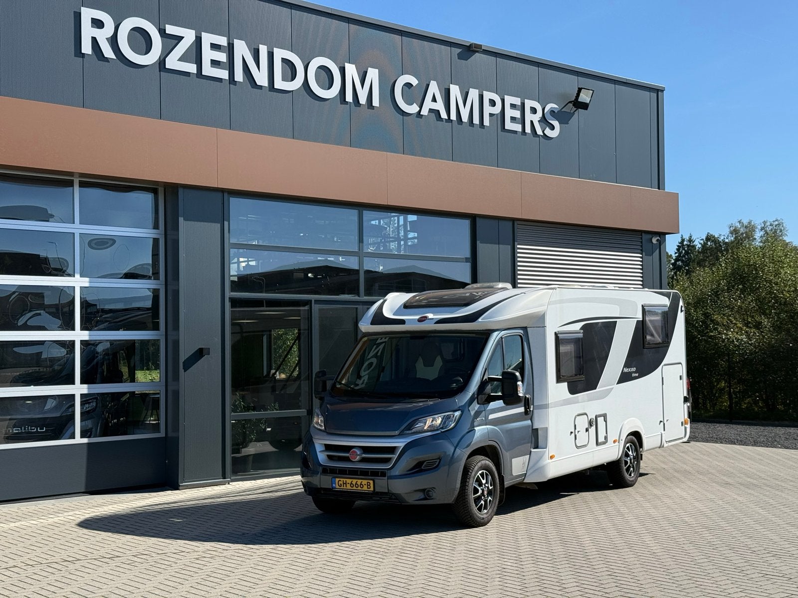 Burstner Nexxo Time T 690 - Enkele bedden - zonnepaneel -, Standaard zit, Ringverwarming, Fiat, 6 tot 7 meter