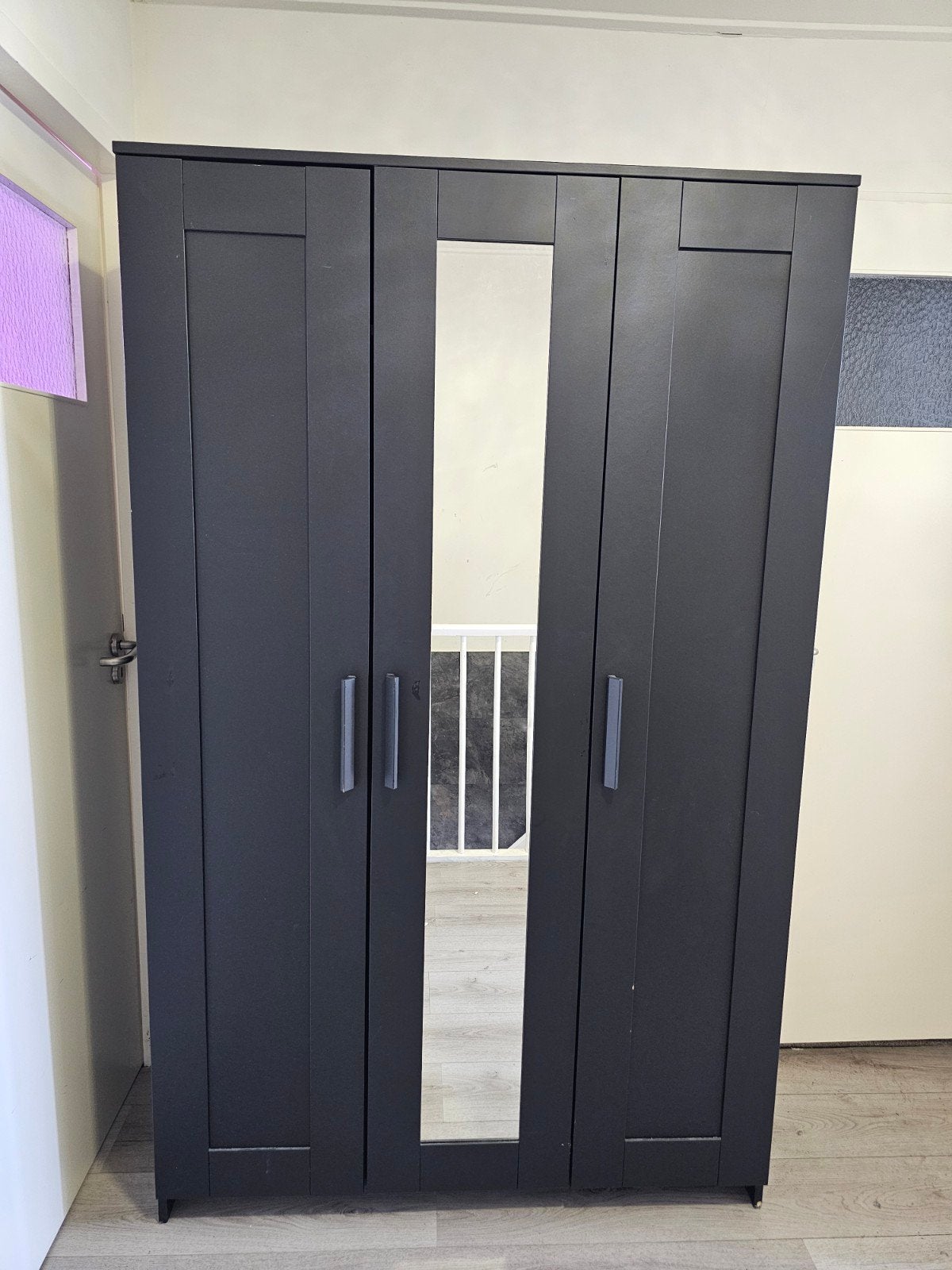 Zwarte BRIMNES IKEA kledingkast 117x50x190 cm, Huis en Inrichting, Kasten | Kledingkasten, Ophalen, Met deur(en), 100 tot 150 cm