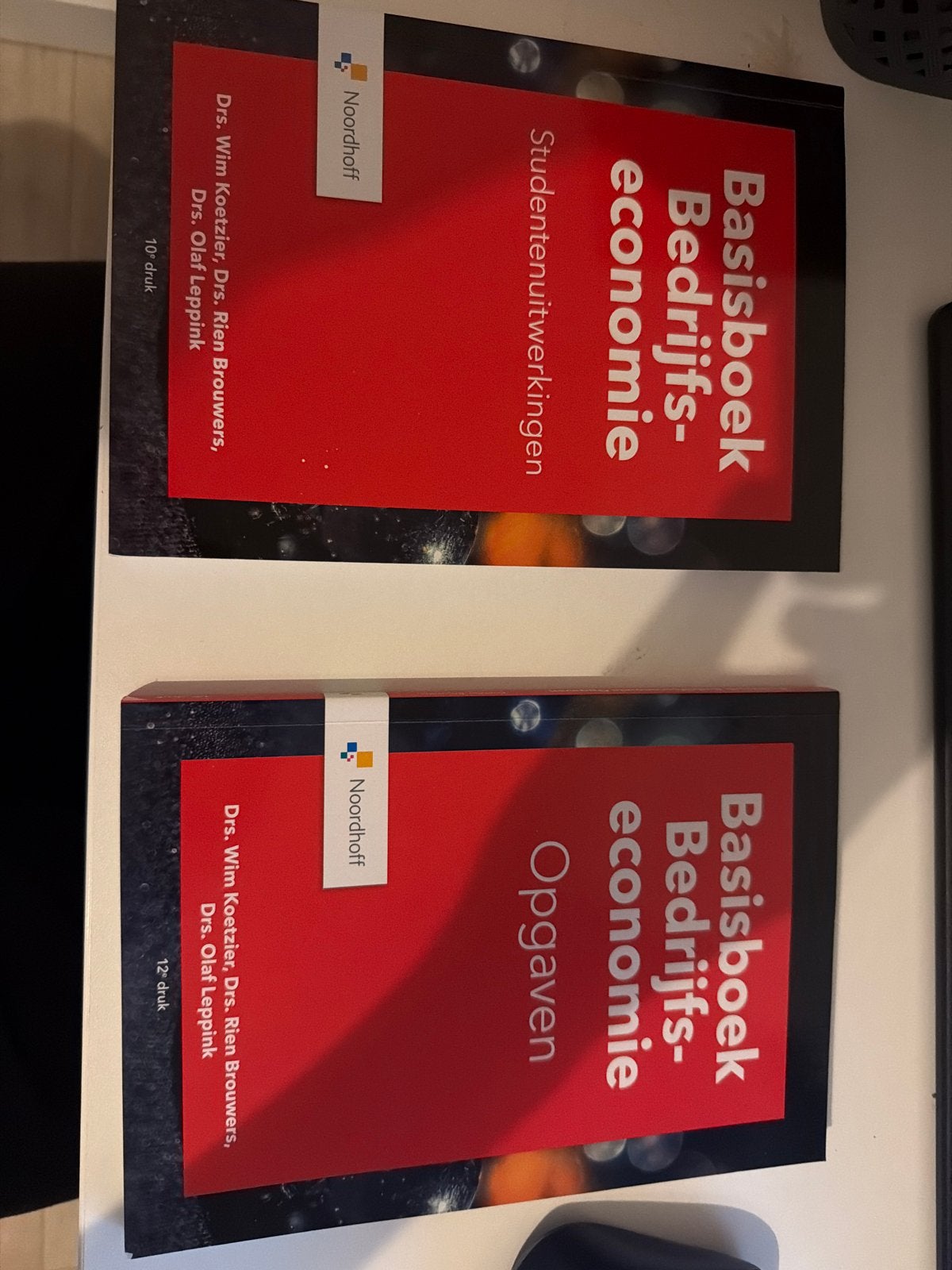 Basisboek Bedrijfseconomie: Studentenuitwerkingen & Opgaven, Boeken, Ophalen of Verzenden, Gamma, Gelezen, HBO
