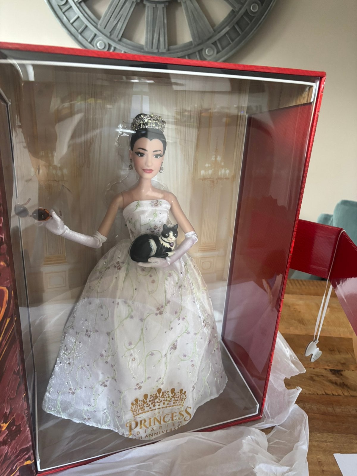 Disney mia  thermopois limited edition doll pop, Ophalen of Verzenden, Zo goed als nieuw, Pop