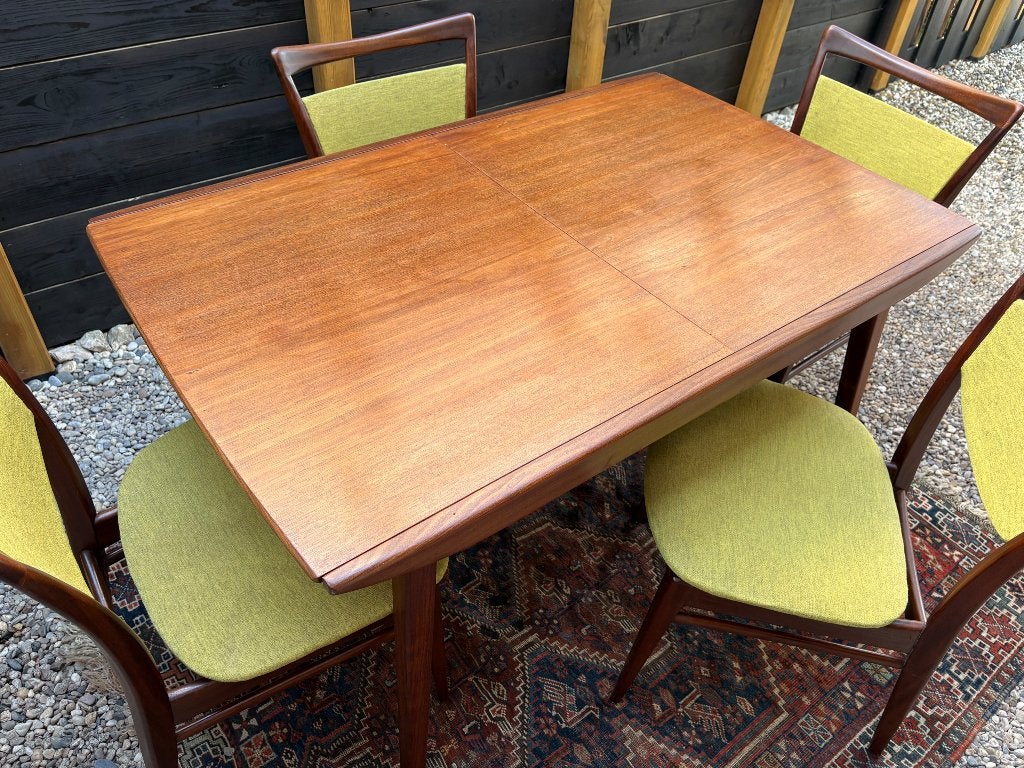 Louis van Teeffelen - Eettafel / stoelen retro vintage 60s, Huis en Inrichting, Ophalen, Gebruikt, Bruin, Vier