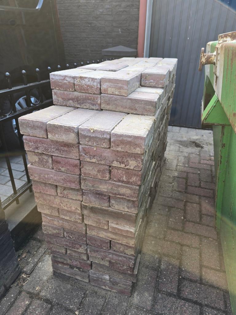 GRATIS - Nette bestrating - 21x10x6cm ~10m2, Ophalen, Gebruikt