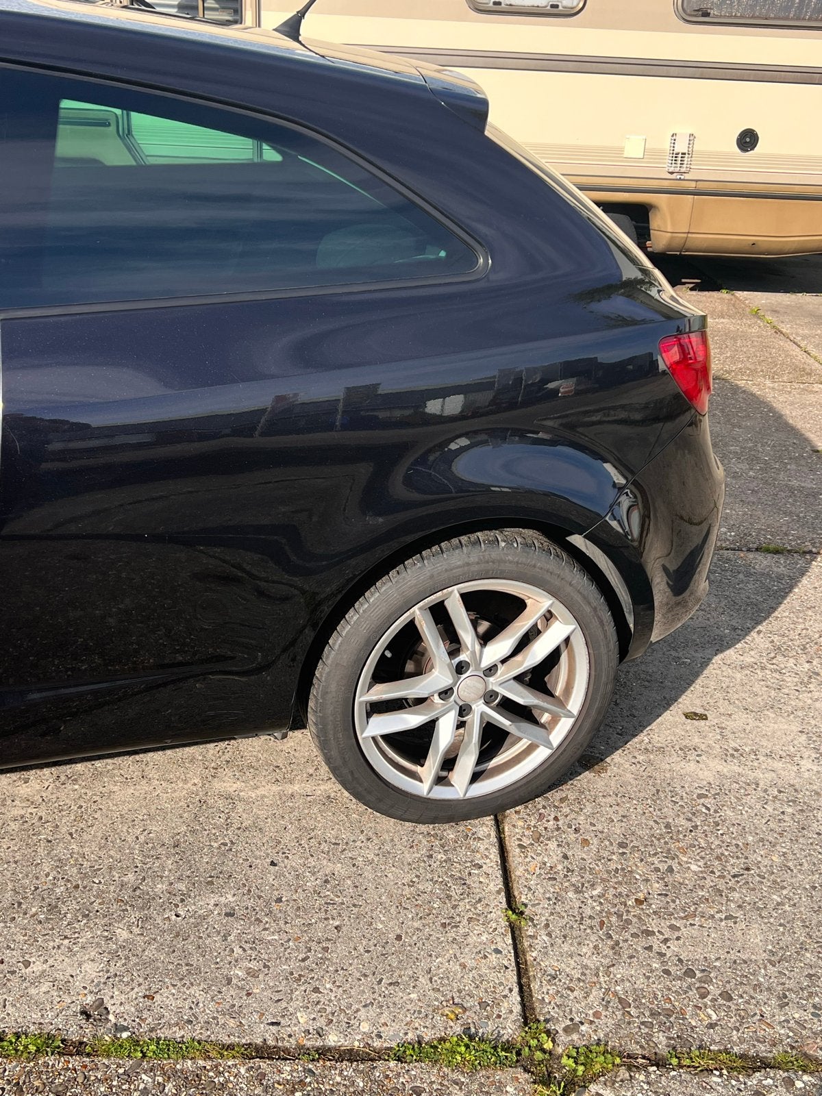 Seat Ibiza FR 2.0 TDI 105KW 2011 Zwart, Auto's, Voorwielaandrijving, Euro 5, Stof, 1145 kg