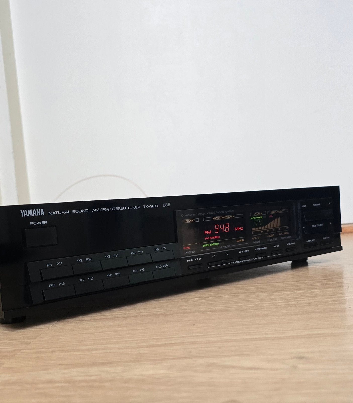 Yamaha Natural Sound AM/FM Stereo Tuner TX-900, Audio, Tv en Foto, Ophalen of Verzenden, Gebruikt, Analoog