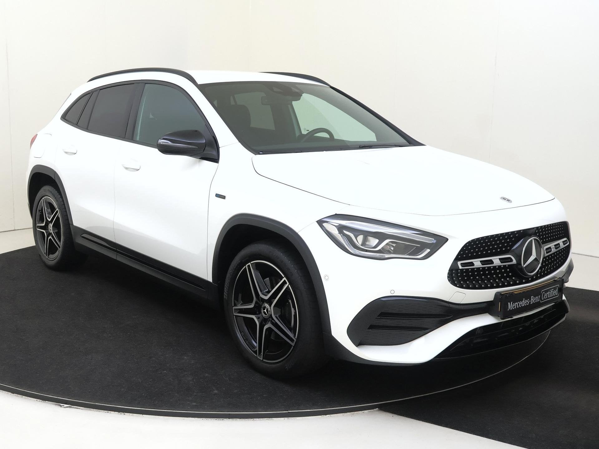 Mercedes-Benz GLA-klasse 250 e Business Solution AMG Limited, Auto's, 16 kWh, Leder en Stof, Wit, Bedrijf