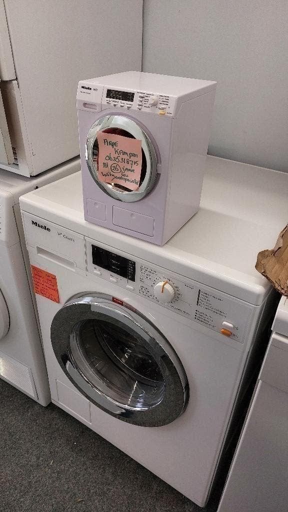 Foto 10 van miele wasmachine 1600 8 kg 425  ARPE nieuw type TWINDOS