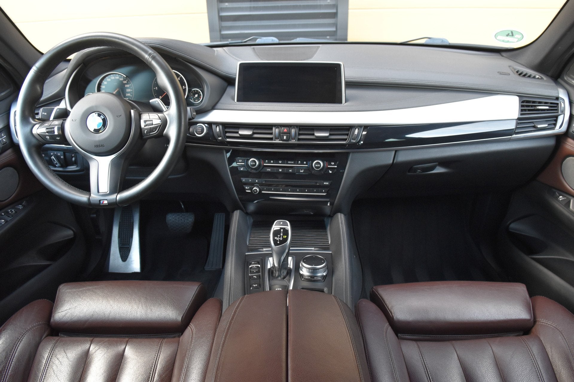BMW X6 xDrive30d High Executive * M-Sportpakket * Trekhaak *, Auto's, Adaptive Cruise Control, Gebruikt, 2993 cc, 4 stoelen