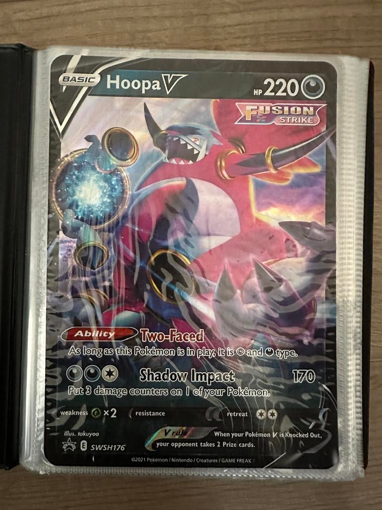 Hoopa V oversized jumbo pokemon kaart SWSH176, Ophalen of Verzenden, Nieuw, Losse kaart, Foil