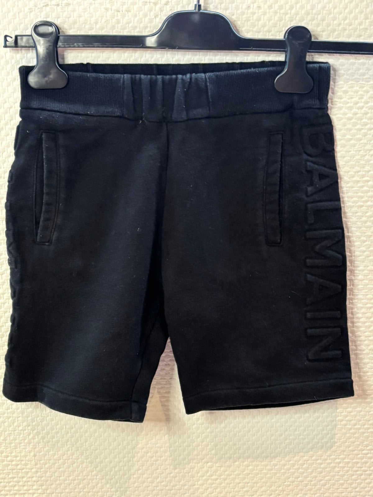Balmain kort joggingbroek 8 jaar, Ophalen of Verzenden, Zo goed als nieuw, Jongen, Broek
