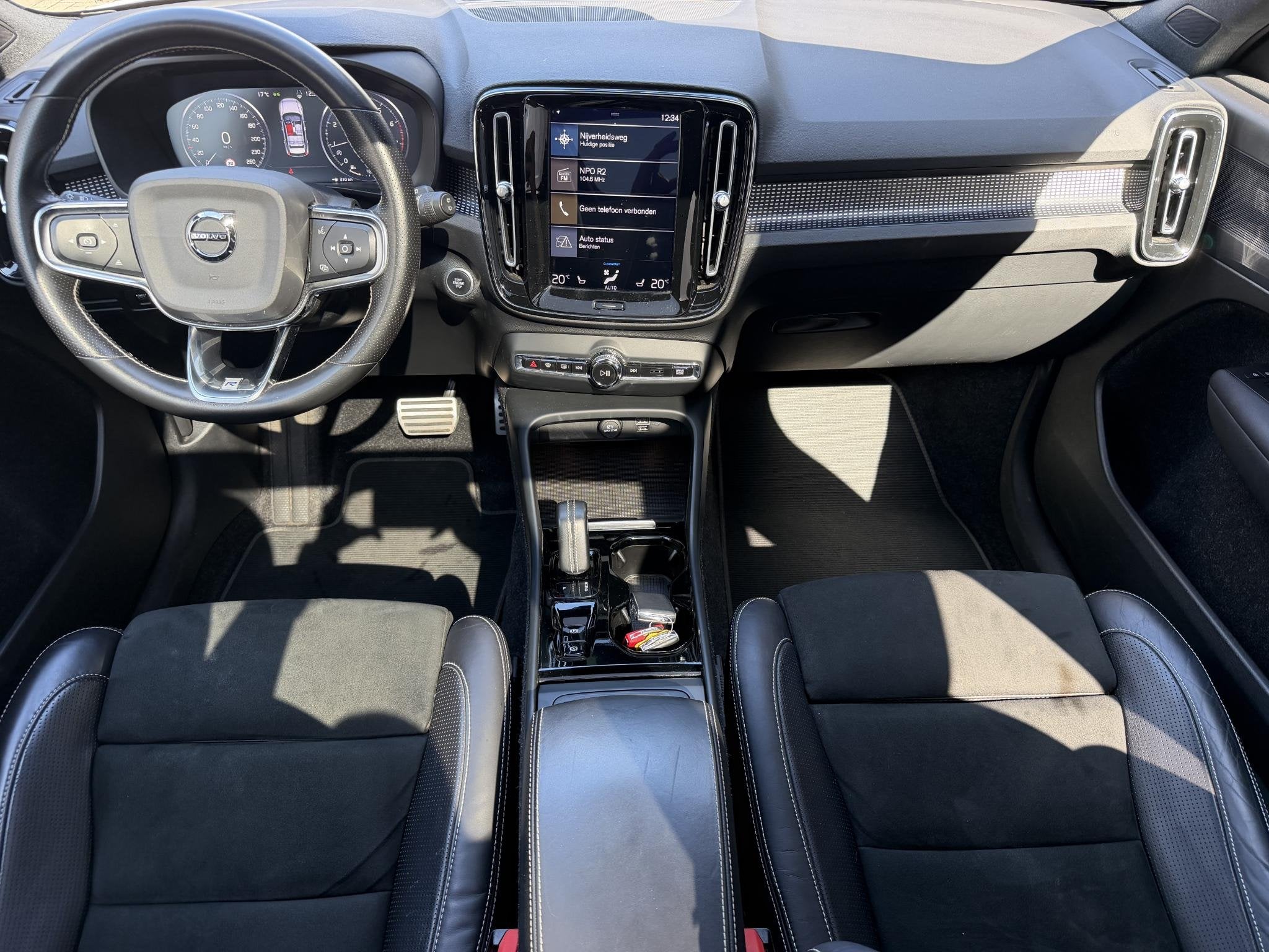 Volvo XC40 1.5 T3 Inscription / Elektrische Wegklapbare Trek, Gebruikt, Euro 6, Automatische klimaatregeling, SUV of Terreinwagen