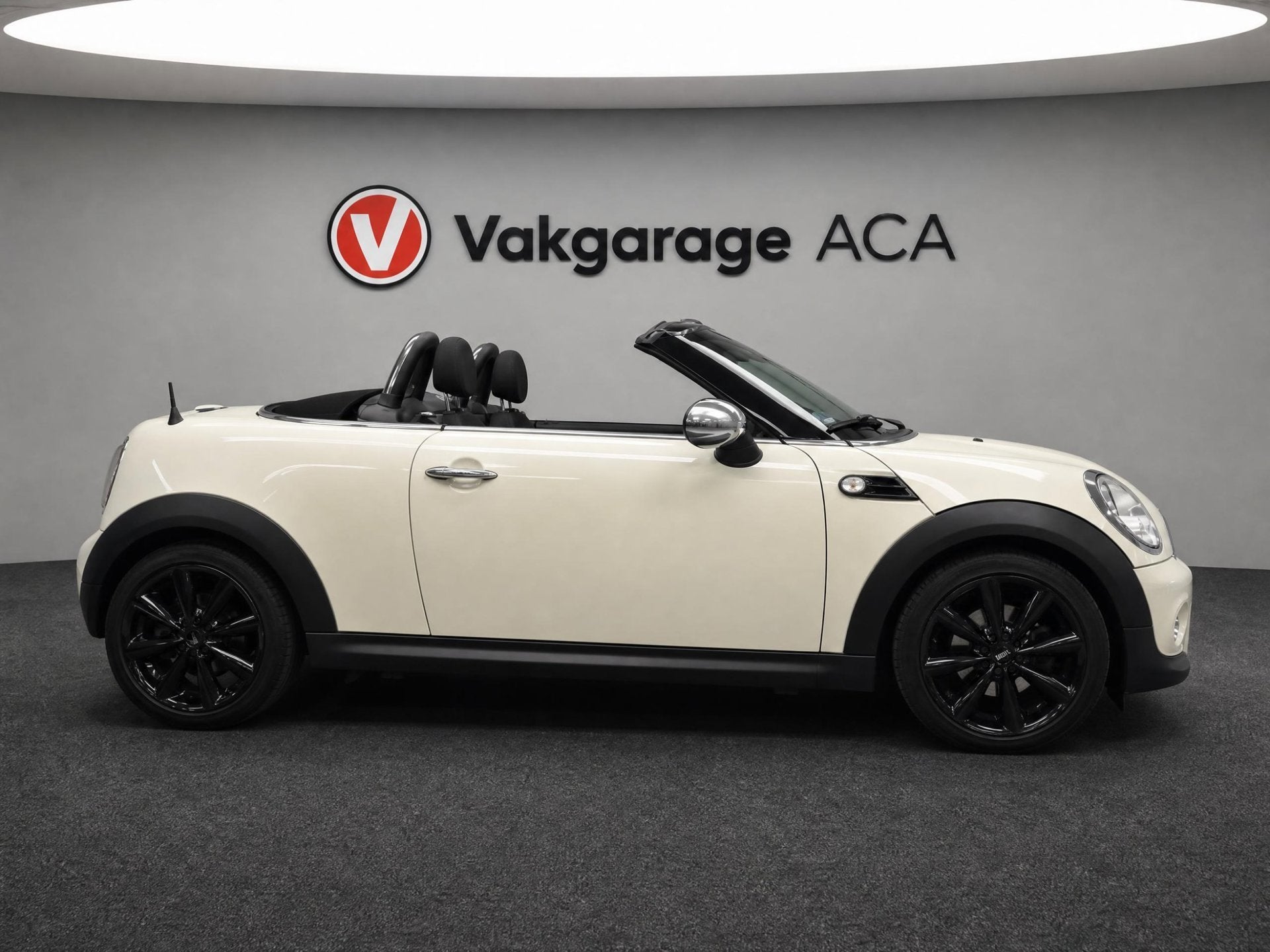 Mini Roadster 1.6 Cooper Chili // NAVI // CLIMA // CRUISE //, Auto's, Voorwielaandrijving, Euro 5, Gebruikt, Zwart
