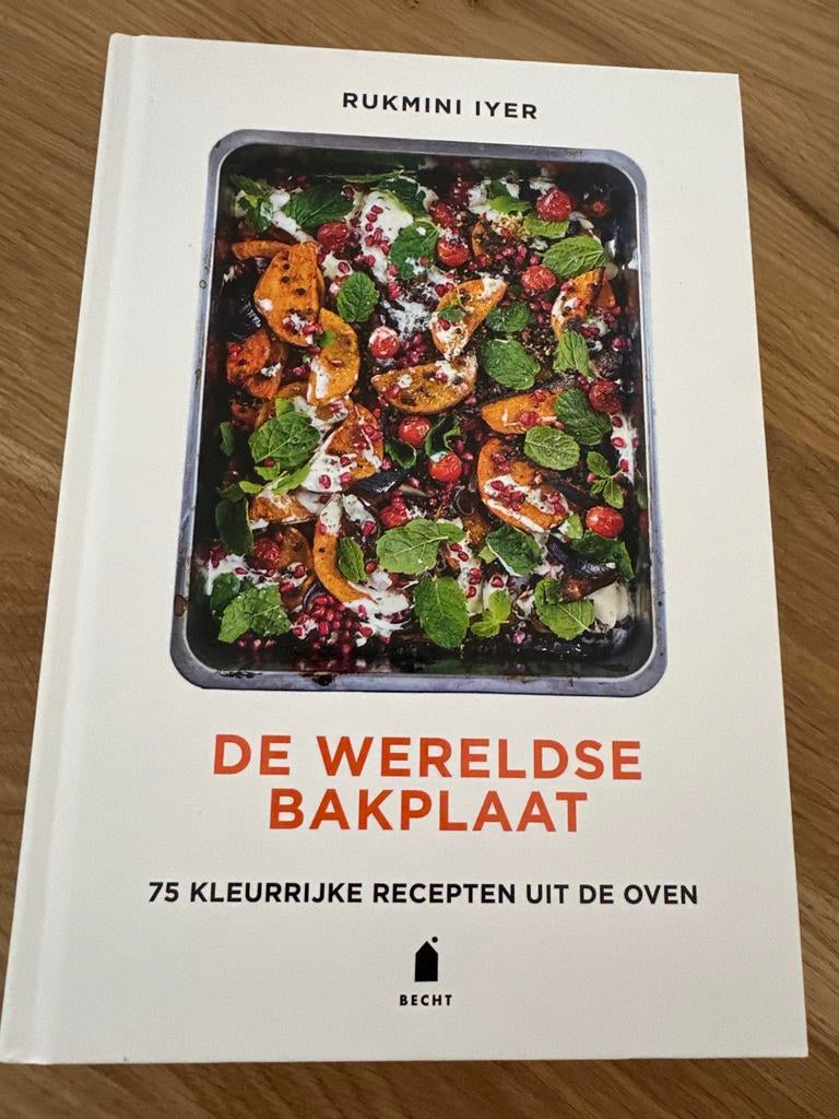 De Wereldse Bakplaat - Rukmini Iyer (Zo goed als nieuw), Boeken, Kookboeken, Ophalen of Verzenden, Zo goed als nieuw, Hoofdgerechten