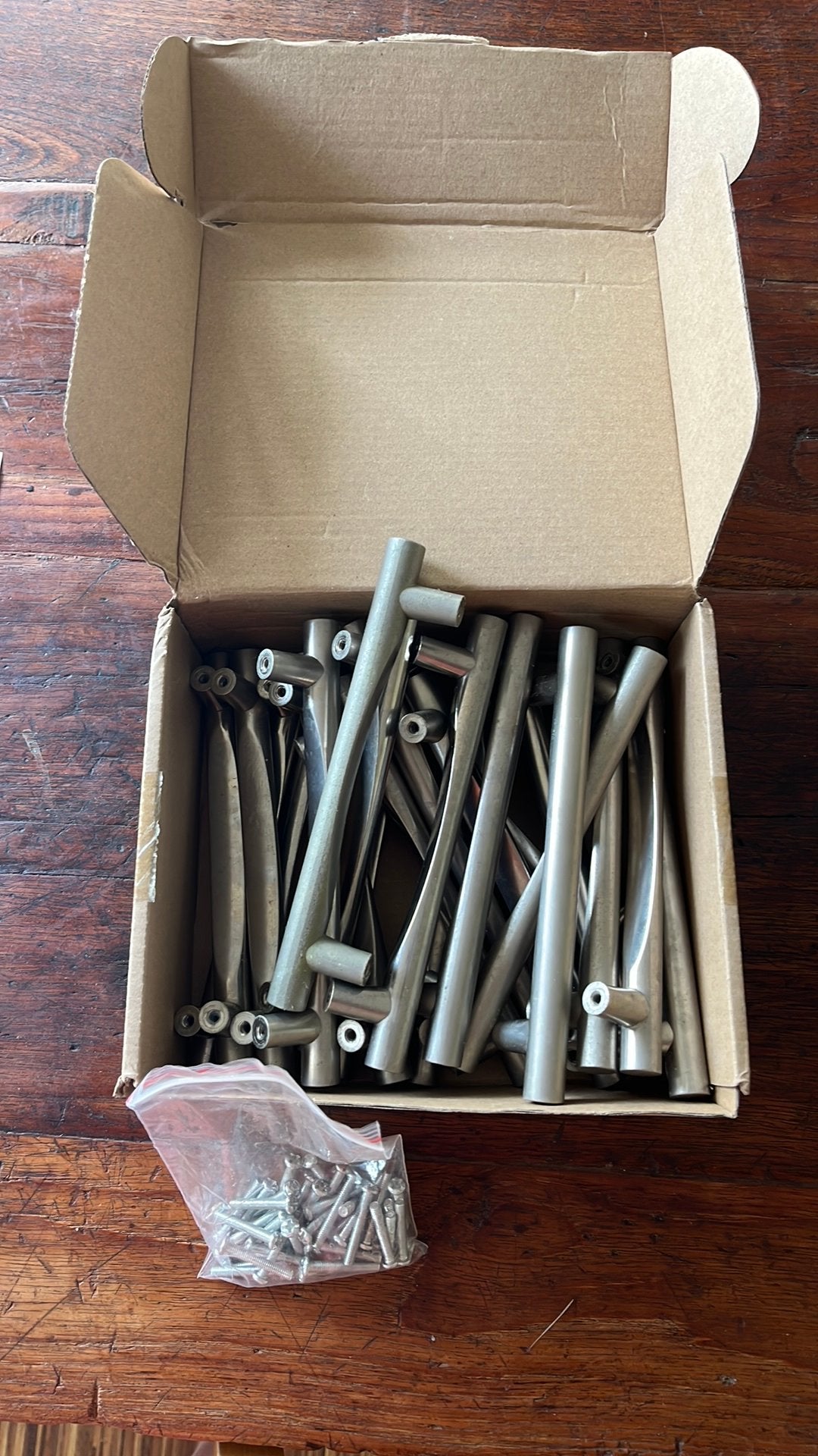 22 x Keuken kast handgrepen / kitchen cabinet handles, Huis en Inrichting, Ophalen
