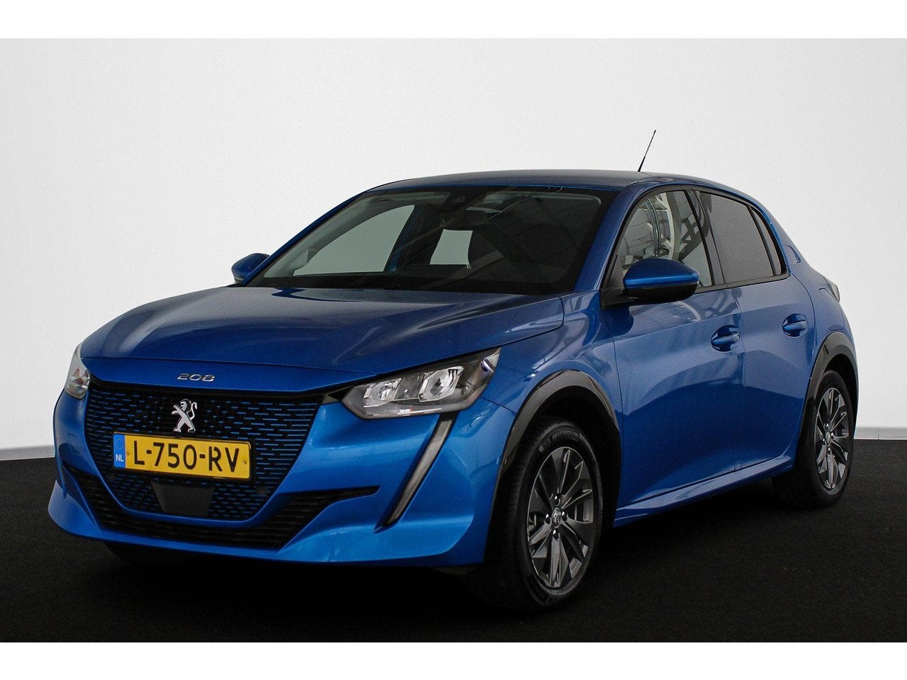 Peugeot e-208 EV Allure Pack 50 kWh Camera Navi Apple CarPla, Auto's, Automaat, 136 pk, Gebruikt, Parkeersensor