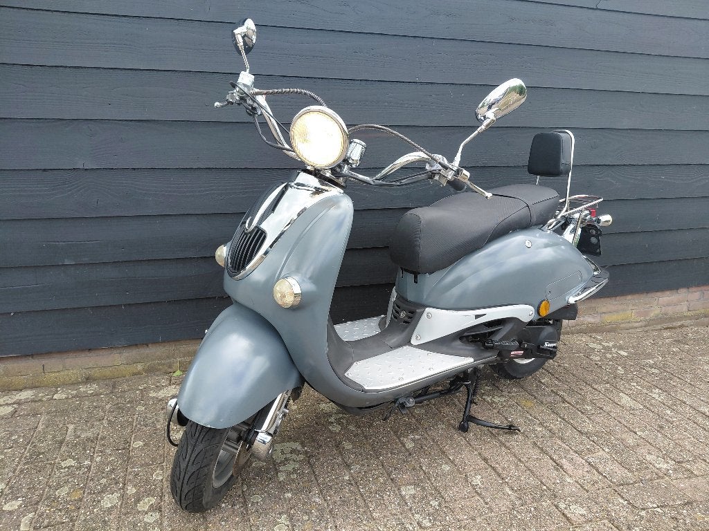 senso grande retro gt2 nardo gray snorscooter 25 km, Gebruikt, 0 versnellingen, 49 cc, Maximaal 25 km/u