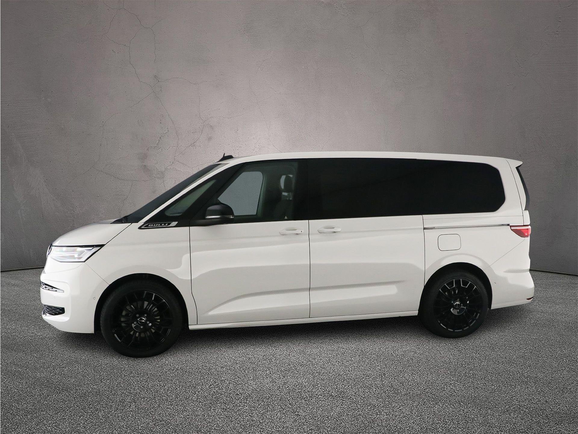 Volkswagen Multivan 1.5 245pk DSG eHybrid L2 Bulli Edition 4, Auto's, Volkswagen, Automaat, Stof, 1498 cc, Euro 6