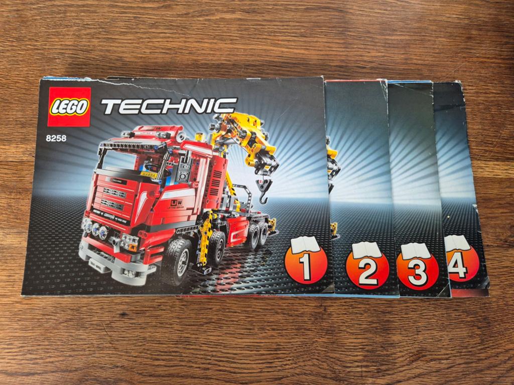 Lego technic 8258 - kraanwagen gemotoriseerd, Ophalen of Verzenden, Zo goed als nieuw