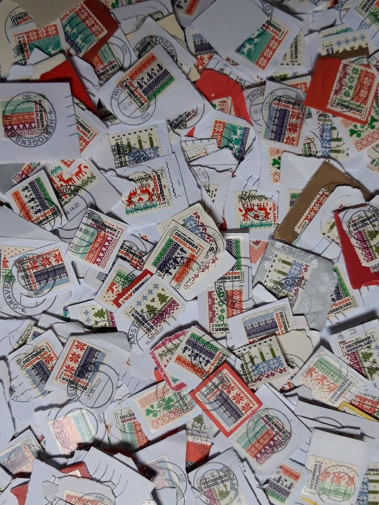 Kilowaar 1000 stuks kerstzegels - decemberzegels 2012, Postzegels en Munten, Verzenden, Na 1940, Gestempeld