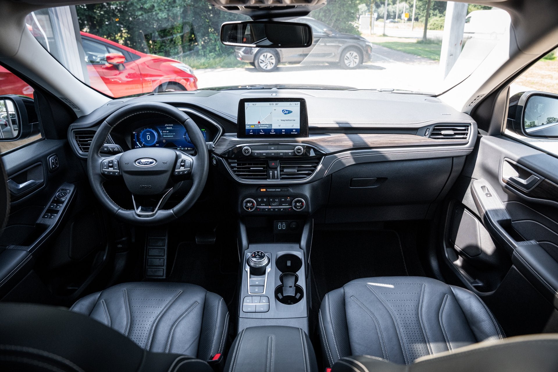 Ford Kuga 2.5 PHEV Vignale|HUD|Trekh|Pano|Cam|Memory|Carplay, Auto's, Ford, 14 kWh, Gebruikt, 4 cilinders, Zwart