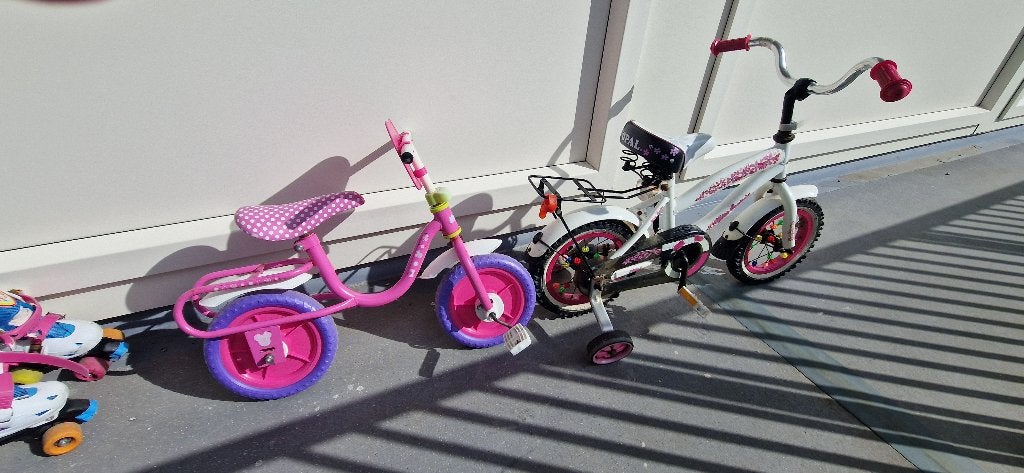 Tweetal kinderfietsen, Zijwieltjes, Gebruikt, Minder dan 16 inch, Ophalen
