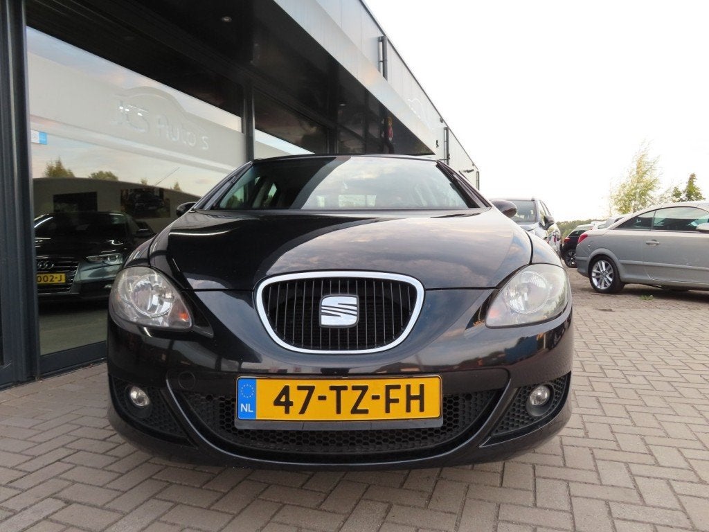 Seat LEON 2.0 FSI Stylance Ecc Cruise Trekhaak 17 Inch 2007, Auto's, Gebruikt, 4 cilinders, Leon, Zwart