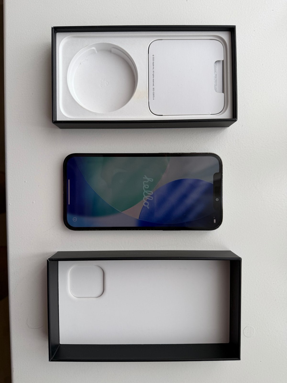Nette iPhone 12 Pro - Zonder oplader, 256 GB, Blauw, Zo goed als nieuw, Zonder abonnement