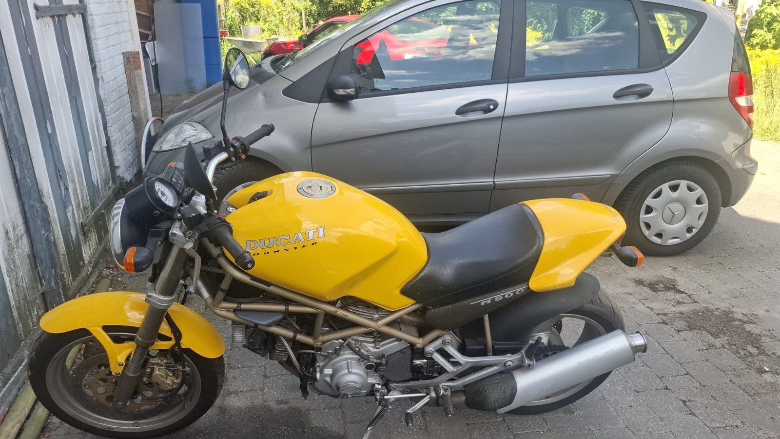Ducati Monster M900, Ophalen, Zo goed als nieuw