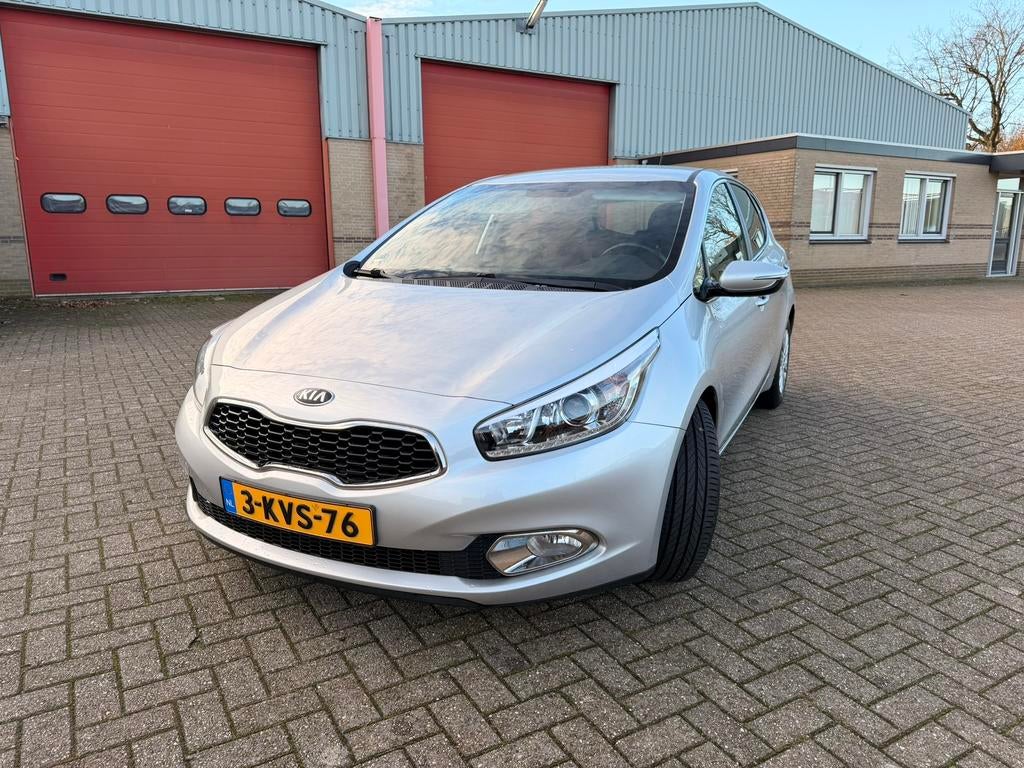 Kia (Pro) Cee d 1.6 GDI 5DR 2013 Grijs, Auto's, Voorwielaandrijving, Stof, 4 cilinders, Origineel Nederlands
