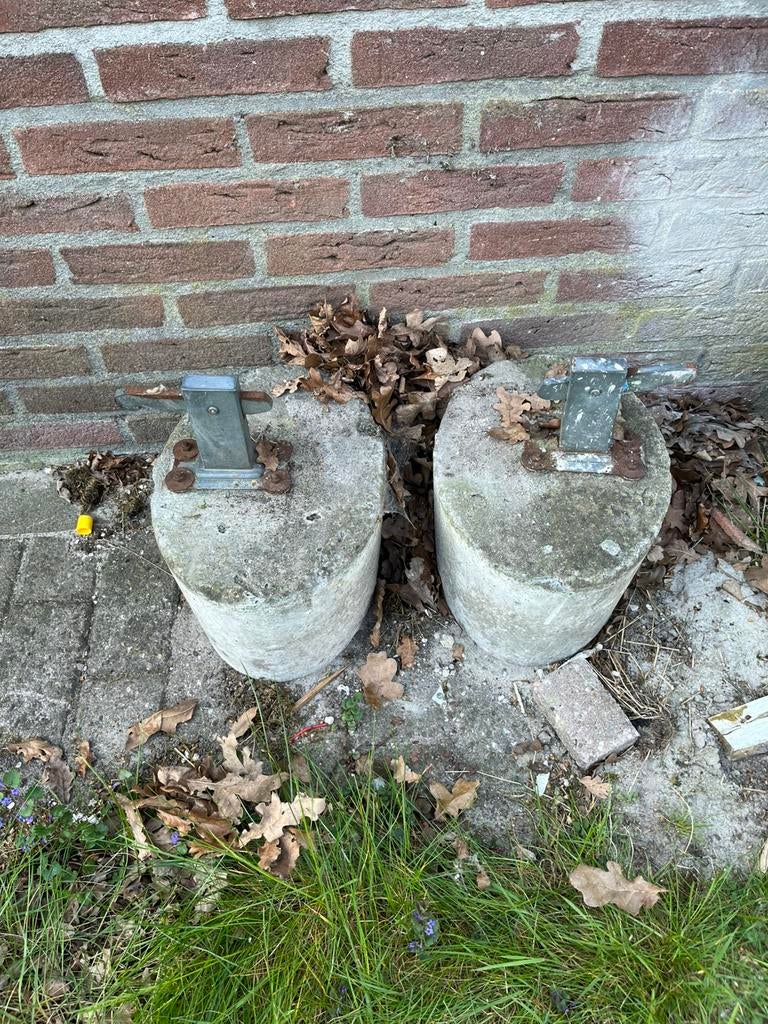 Verzinkte stalen deurvastzetter, Ophalen, Minder dan 30 cm, Rond, Zo goed als nieuw