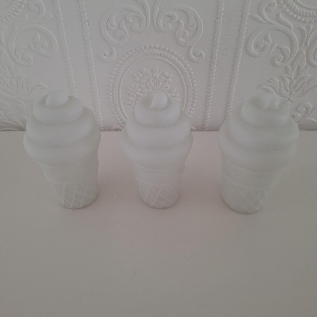 3 lampjes in de vorm van een ijsje, Ophalen of Verzenden, Zo goed als nieuw, Lamp