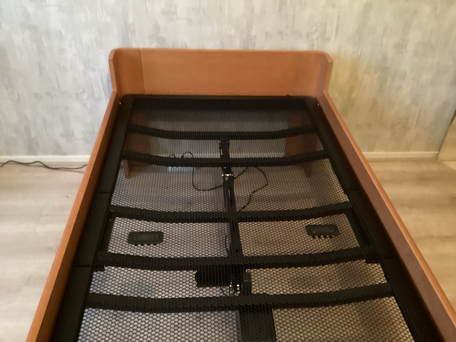 Auping 1-persoons spiraal 90x200cm, elektrisch verstelbaar, Huis en Inrichting, Ophalen, Verstelbaar, 90 cm, Eenpersoons