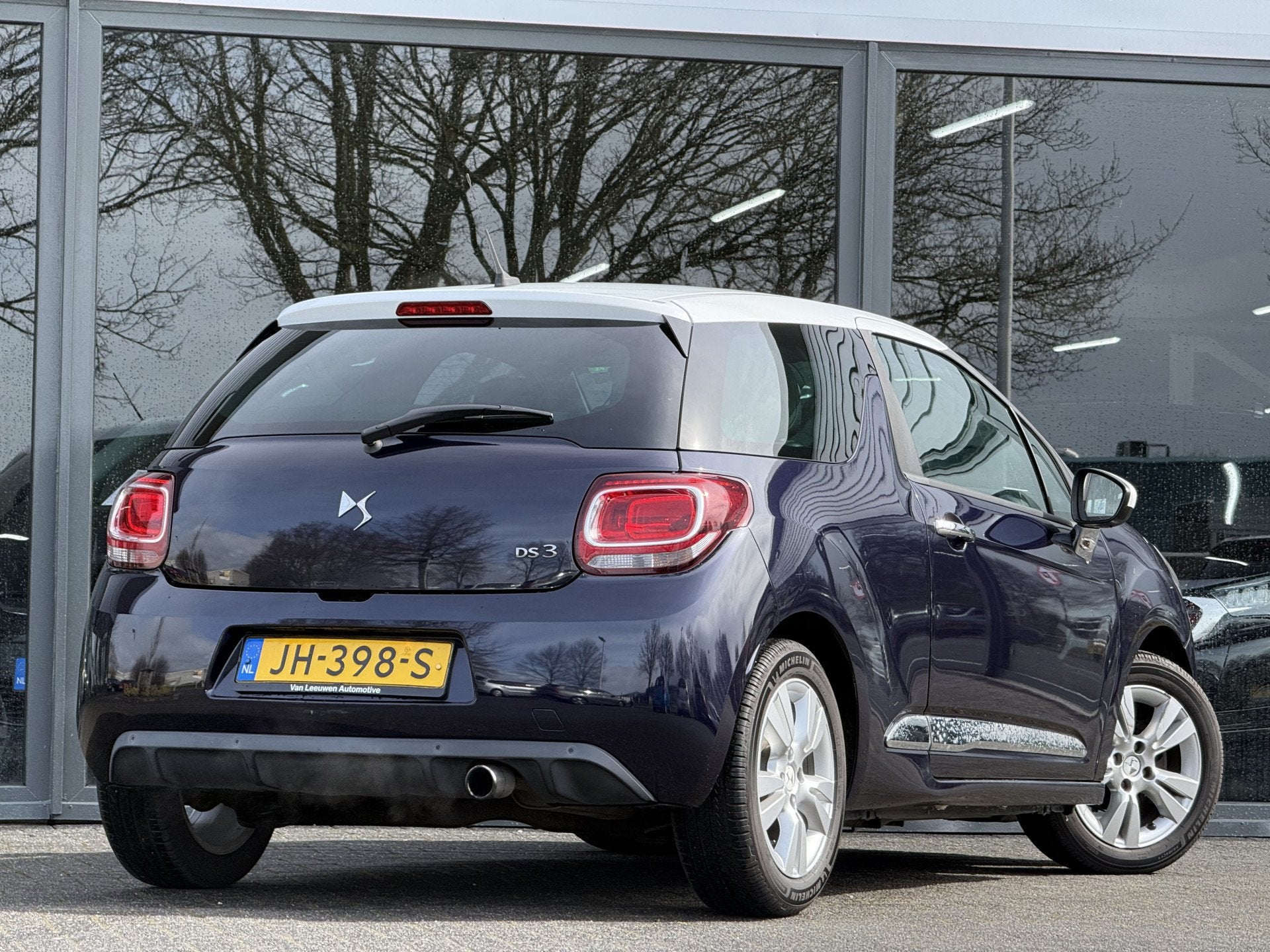 DS DS 3 1.2 PureTech Business | RIJKLAAR | NAP | Navi, Voorwielaandrijving, Gebruikt, 1199 cc, Parkeersensor