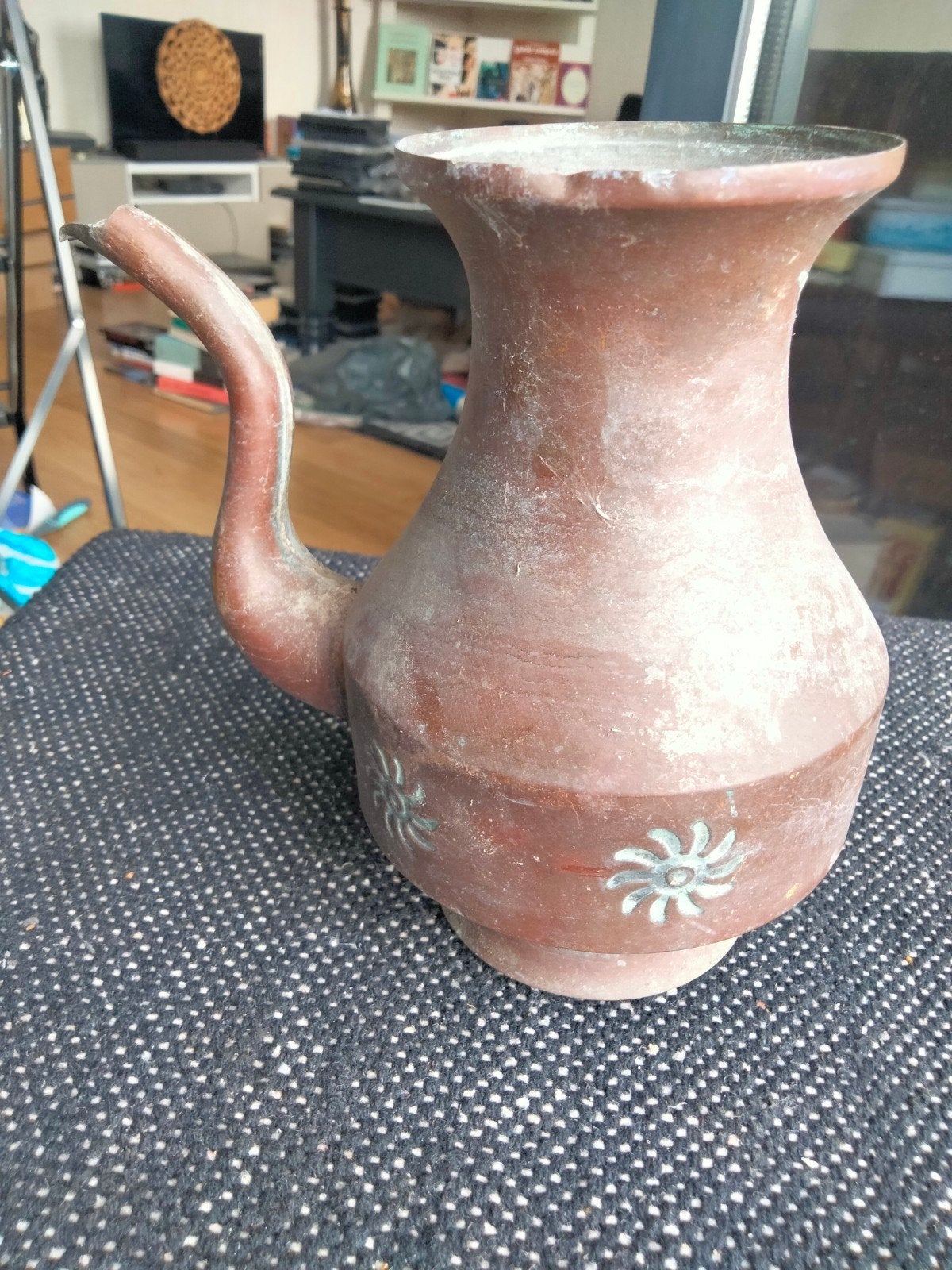 Antieke koperen kan met tuit en decoratie, Ophalen of Verzenden