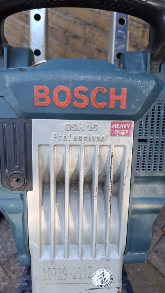 Foto 8 van Bosch GSH 16-28 + Makinex + Milwaukee