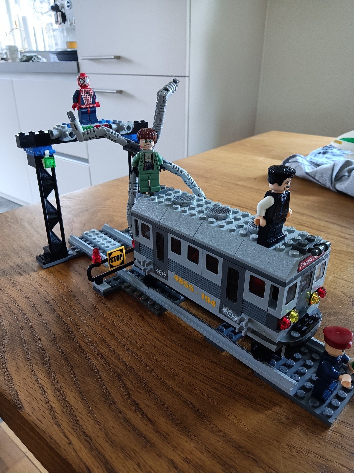 Lego 4855 - Spider-Man's Train Rescue, Ophalen of Verzenden