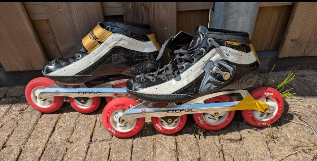 Powerslide skates maat 45 inclusief beschermingsset, Sport en Fitness, Skeelers, Ophalen, Gebruikt, Heren, Inline skates 4 wielen