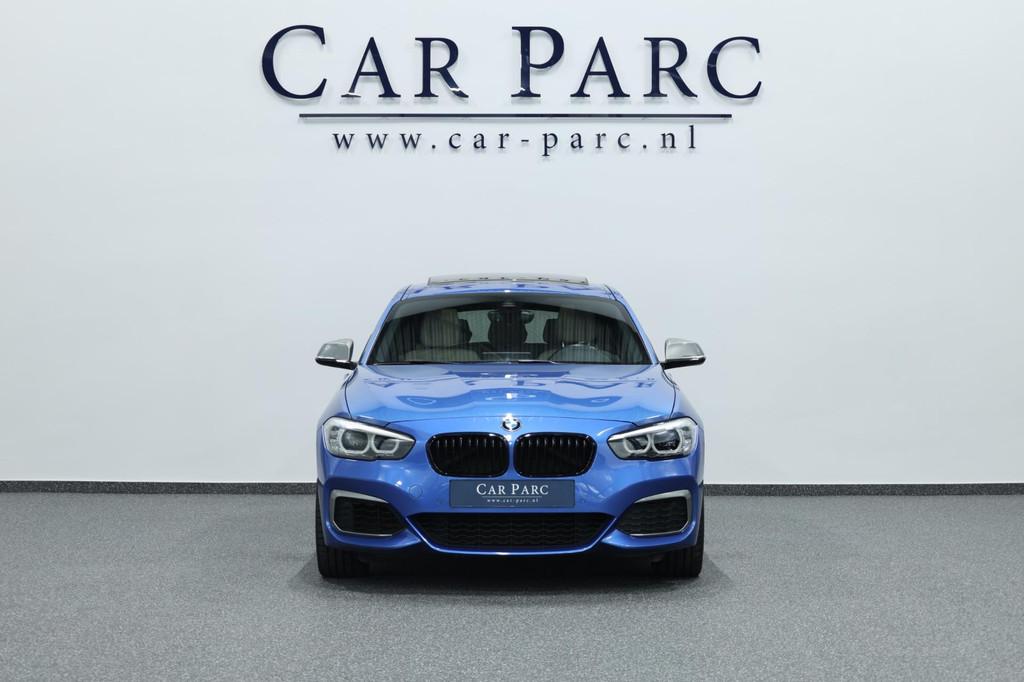 BMW 1-serie M140i Special Edition LED/SCHUIFDAK/LEER+S.VERWA, Auto's, BMW, Achterwielaandrijving, Gebruikt, Blauw, 340 pk