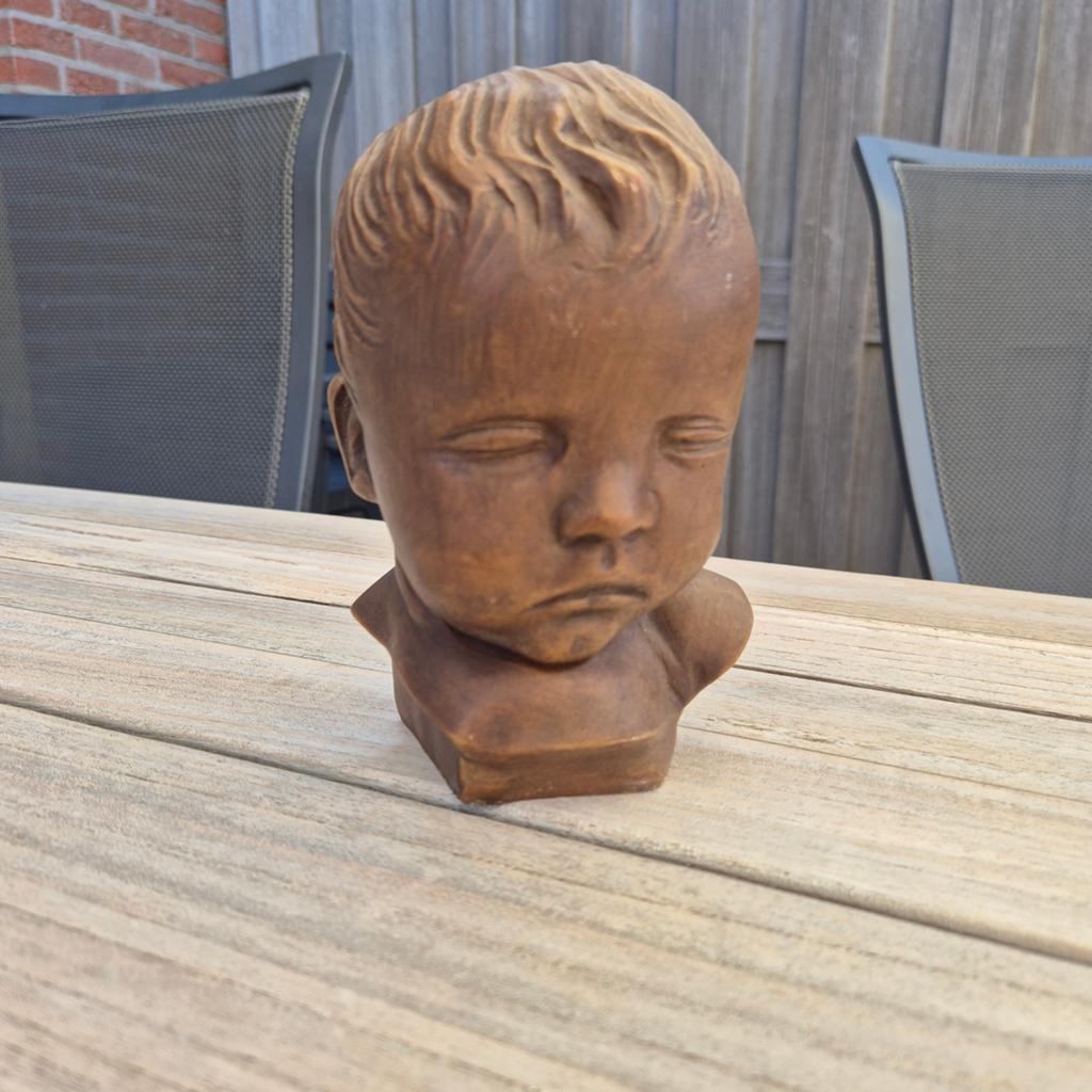 Vintage terracotta buste van slapend kind, Paridon., Overige onderwerpen, Minder dan 20 cm, Buste, Ophalen of Verzenden