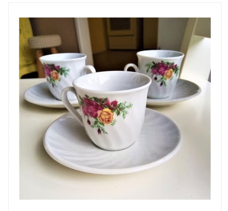 3 espresso kopjes/schotels/amalienburg marken porzellan, Antiek en Kunst, Antiek | Servies los, Ophalen of Verzenden