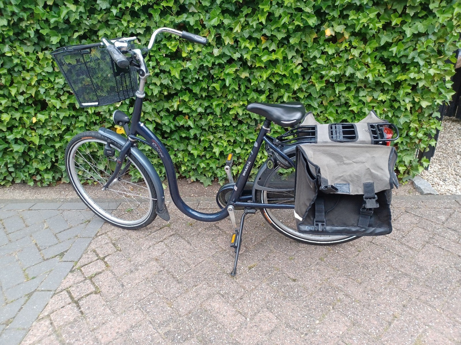 Sparta Entree ( lage instap) Damesfiets met Fietstassen, Ophalen, Gebruikt, Sparta