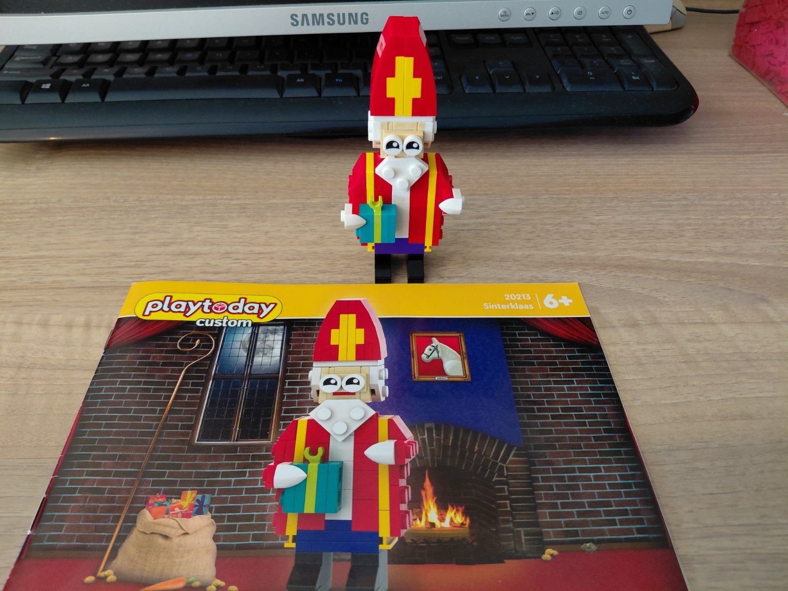 Playtoday Custom Sinterklaas bouwset - Zo goed als nieuw, Overige thema's, Lego, Ophalen of Verzenden, Zo goed als nieuw